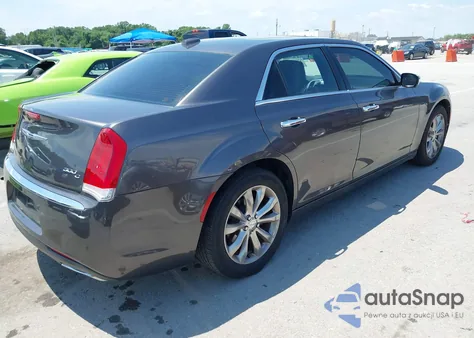 2017 Chrysler 300C Awd z USA, uszkodzony, nr VIN 2C3CCAKG7HH637483